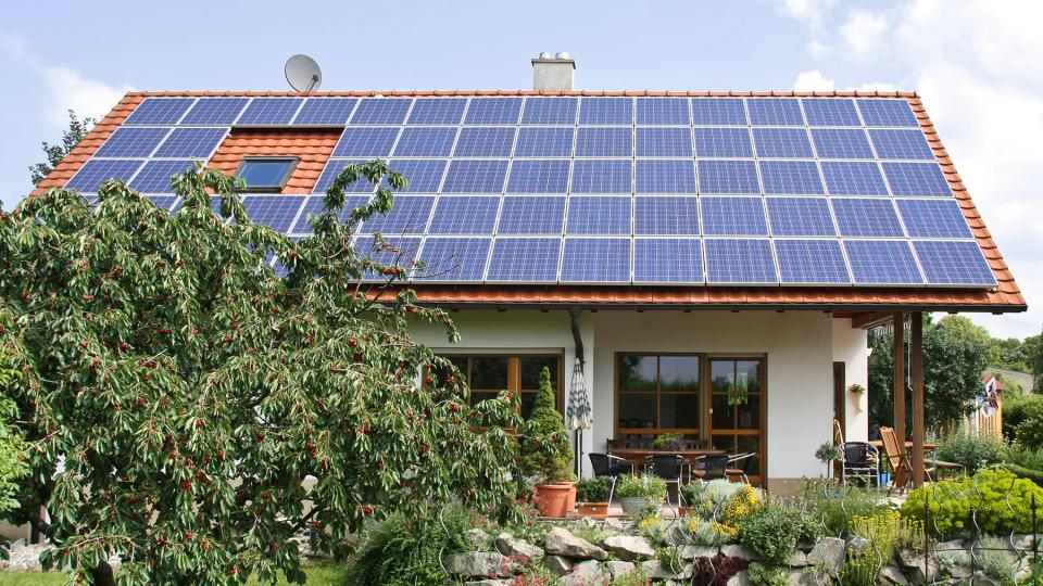 Deep-Solaris Solaranlage auf einem Hausdach
